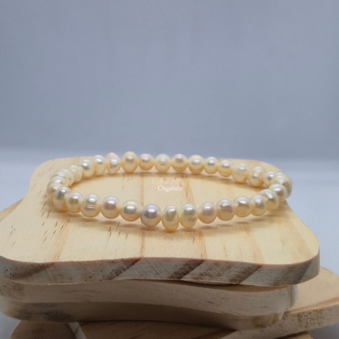 Ruling number 6 White Pearl Bracelet